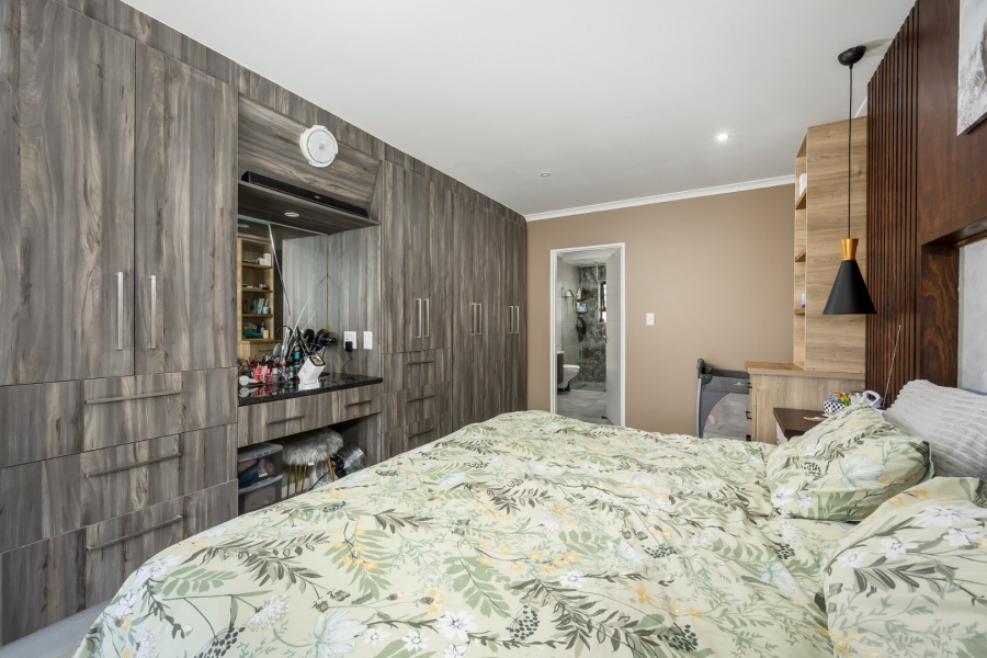 2 Bedroom Property for Sale in Sherwood Eastern Cape